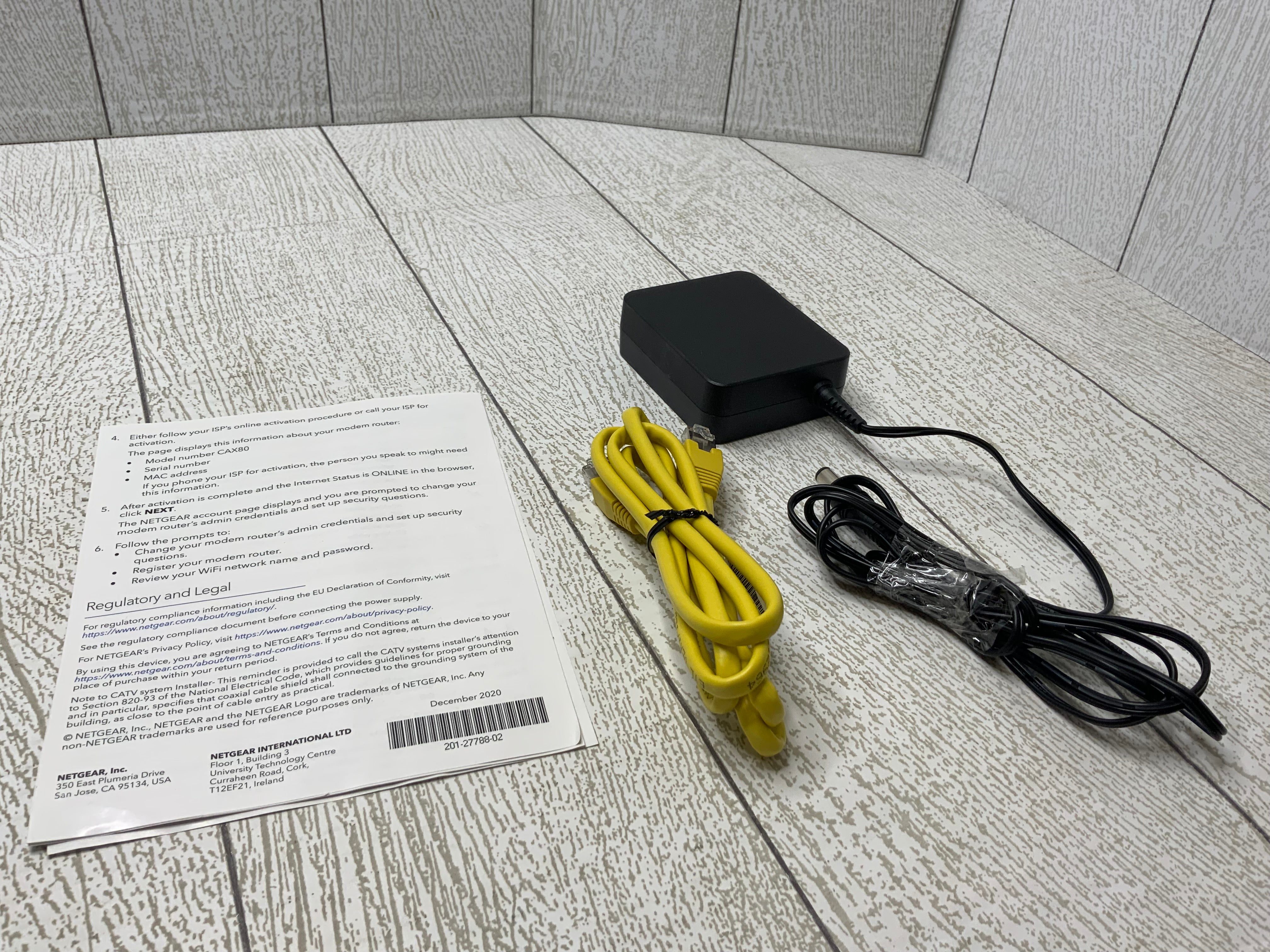 NETGEAR Nighthawk Cable Modem with Built-in WiFi 6 Router (CAX80) (7998836211950)
